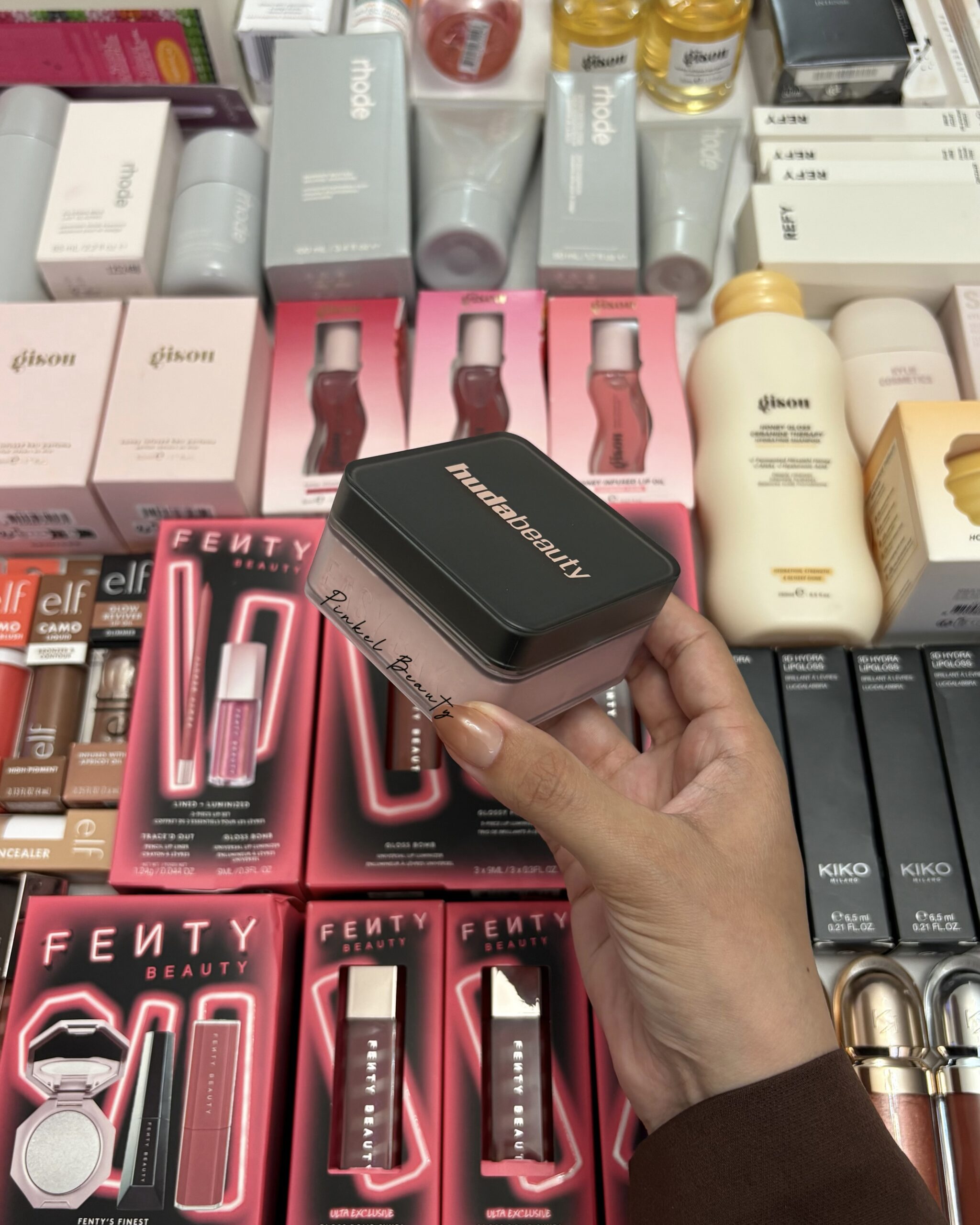 پودر ایزی بیک Huda Beauty