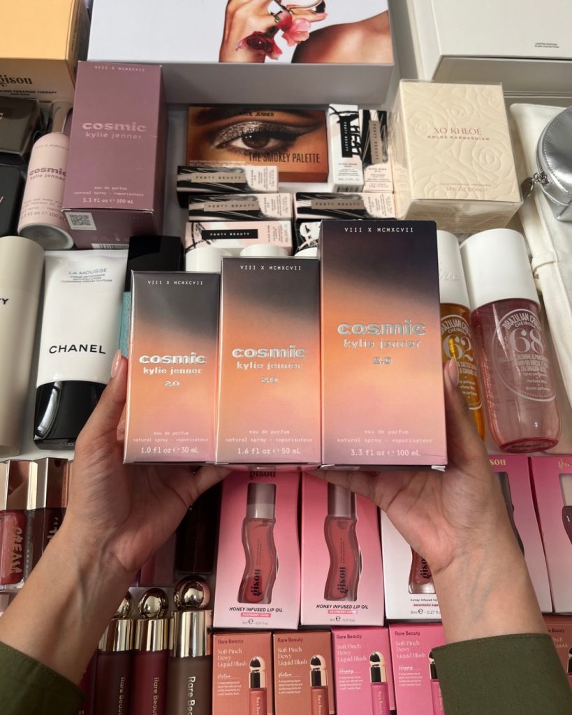 عطر کایلی جنر Cosmic 2.0