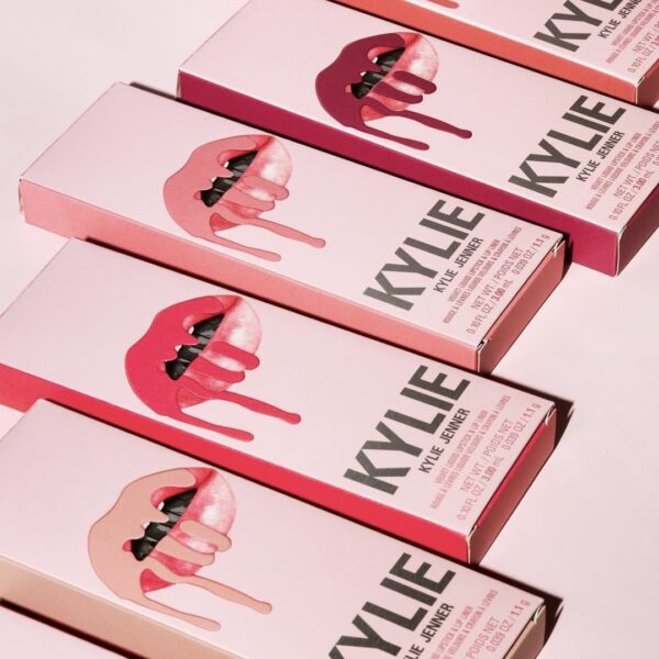 ولوت کیت Kylie Cosmetics