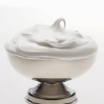 میست بدن و مو شیرینی اِکلِر Kylie Cosmetics