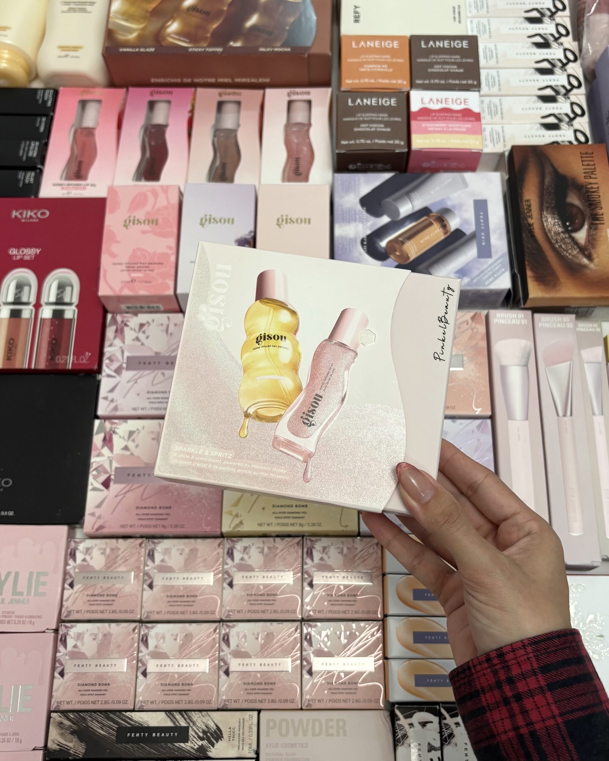 ست دو عددی Gisou(محدود)